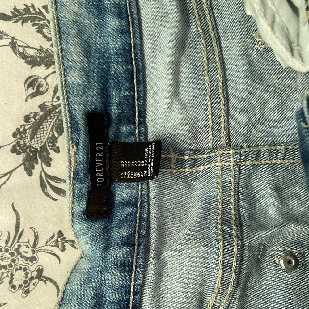 F21 Acid Wash Shorts - Picture 3 of 5